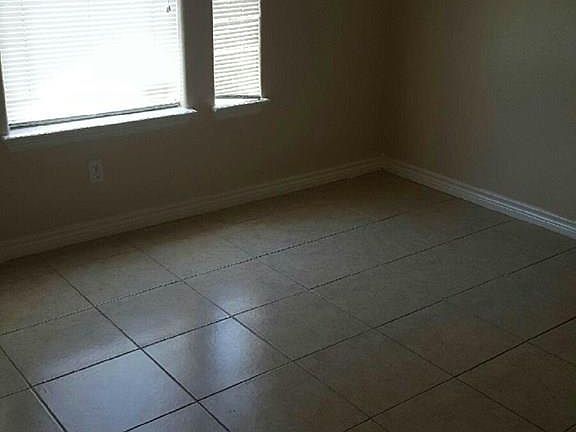 2nd image of 2356 Concord Pl