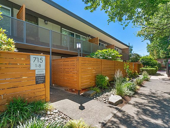 4th image of 711 SE 60th Ave #7151