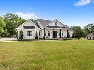 109 Sweetgrass Cv, Lucedale, MS 39452