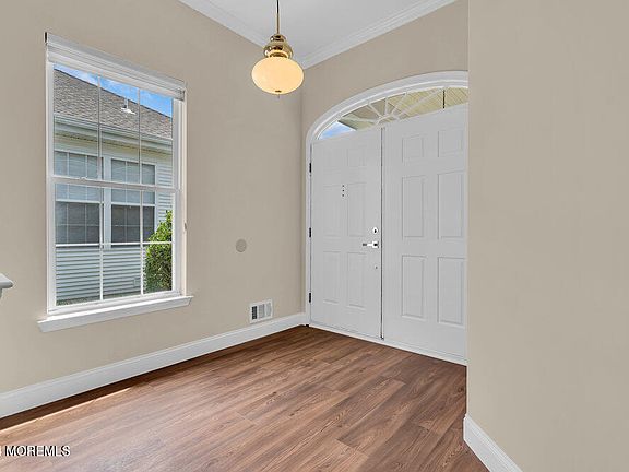 2nd image of 22 Amberlands Court