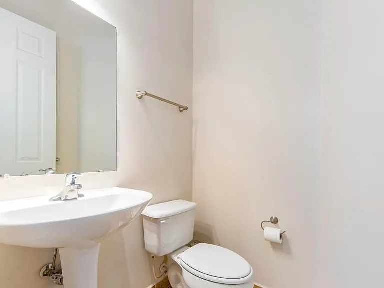 1088 Grove Park Cir — Photo 8