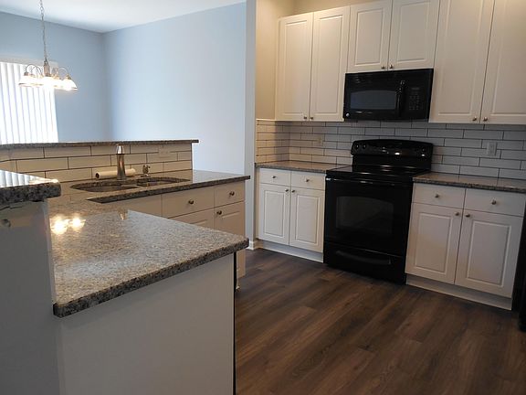 5th image of 3813 Gabrielle Dr