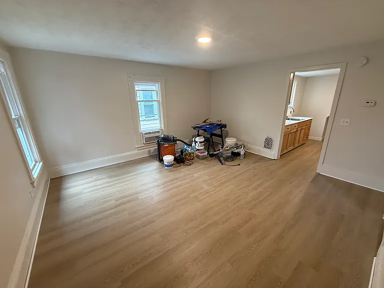 432 Hayward Ave #UP — Photo 2