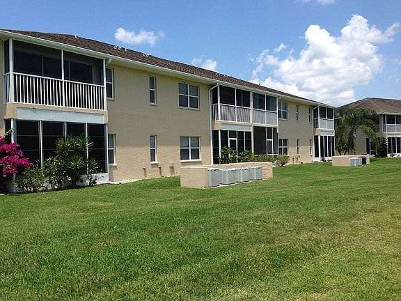 5th image of 5800 Sabal Trace Dr #203-2