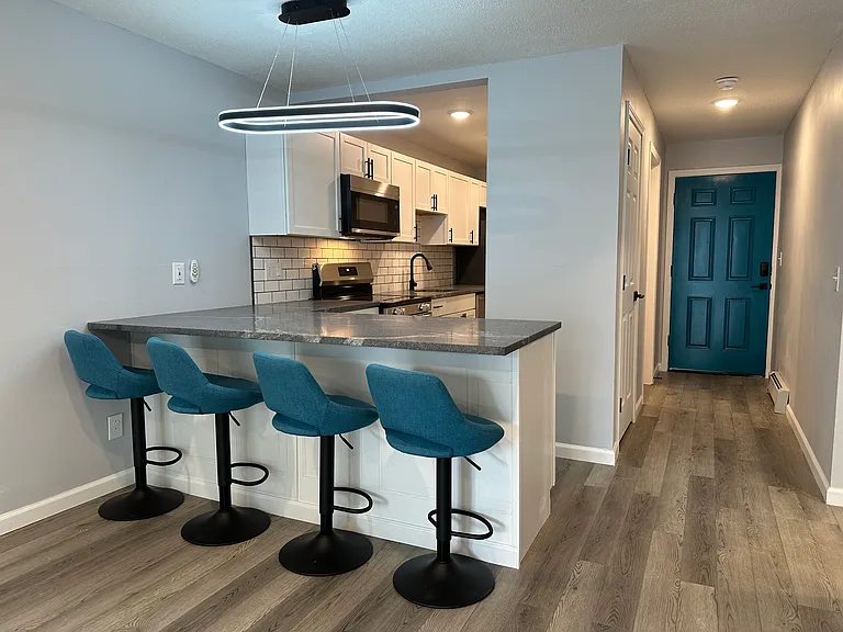314 Oak St #7 — Photo 1