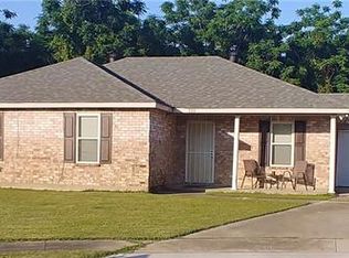 7211 Voyageur Dr, New Orleans, LA 70129