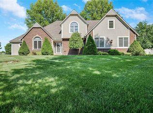 3007 N Elsea Smith Rd, Buckner, MO 64016