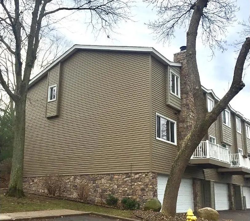 Beautiful corner unit with added privacy and ample guest parking right next to the home_perfect for hosting friends and family.