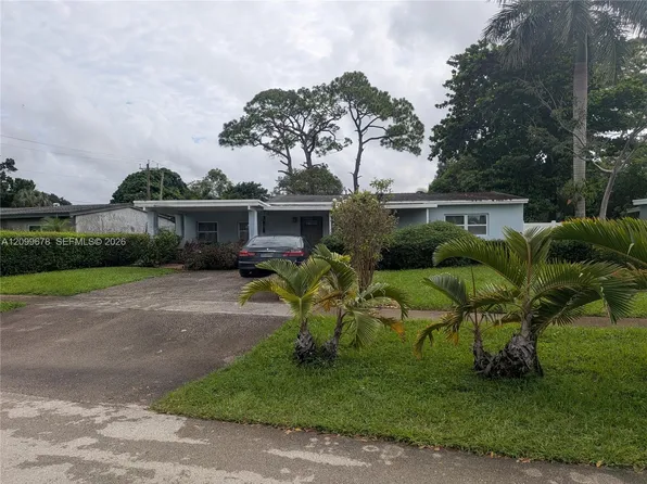 620 E Dayton Cir, Fort Lauderdale, FL 33312