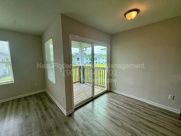 9121 Western Way #4 — Photo 8