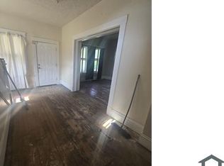 853 E 155th St, Cleveland, OH 44110