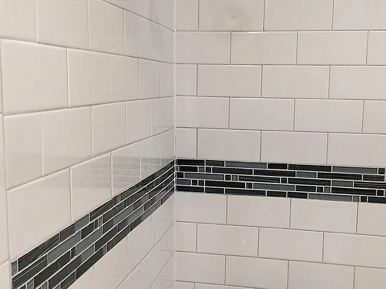 subway tile detail bath