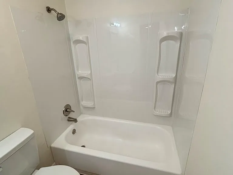 1353 Dauphin St #22 — Photo 10