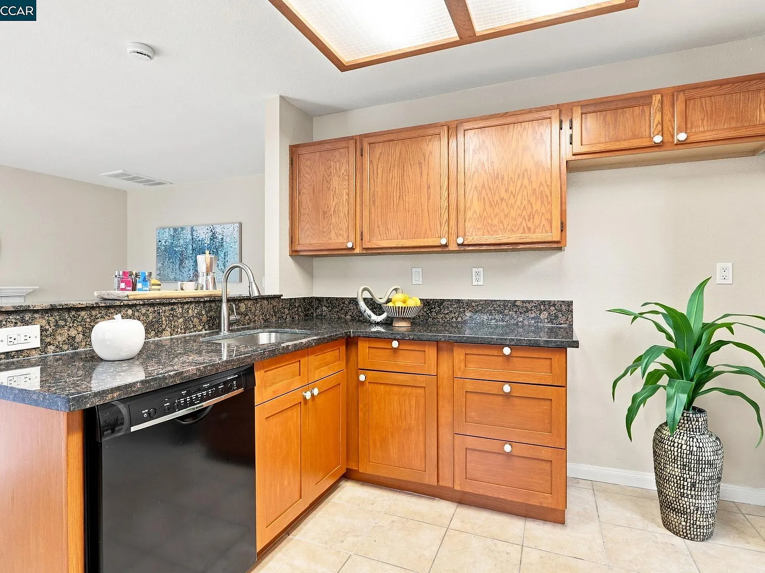 3 bed, 2.5 bath, 1503 sqft, $3,500 — Photo 2