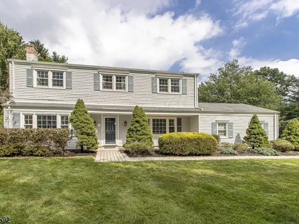 5 Bockoven Rd, Mendham Boro, NJ 07945