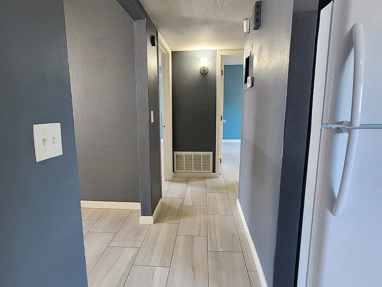143 S Doran #202 — Photo 7