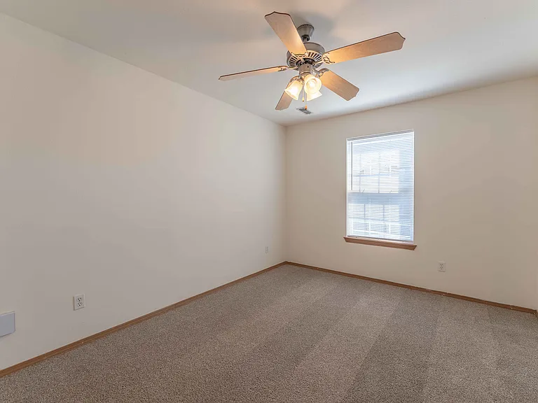 Battlefield Park Apartments — Photo 83