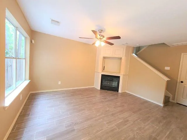 138 S Walden Elms Cir — Photo 5