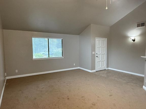 4th image of 7738 N Woodrow Ave