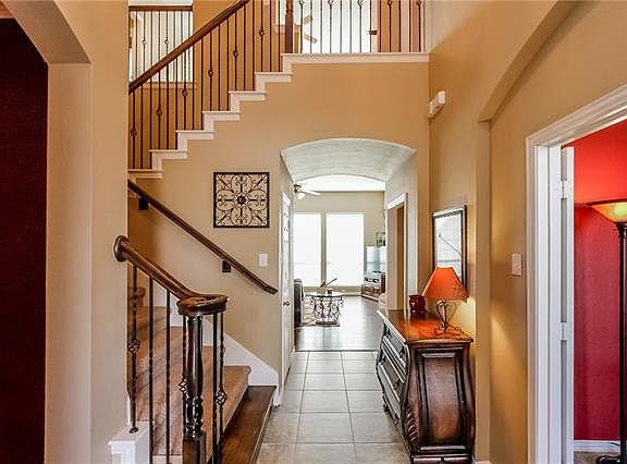 3rd image of 2663 Bridgewater Dr