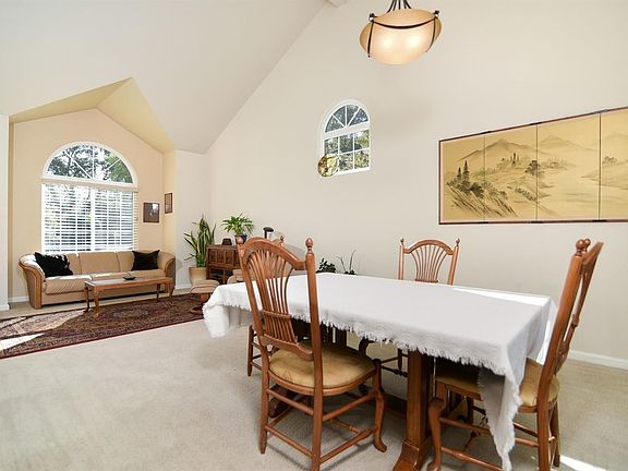 4th image of 5233 Hickory Hill Ct