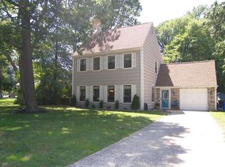 106 Hemlock Dr, Rio Grande, NJ 08242