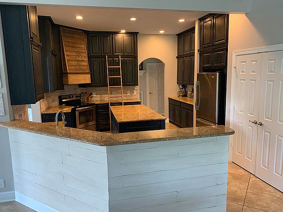 5th image of 1136 Farmhouse Rd