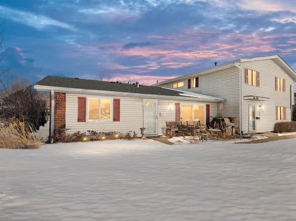 106 N Salem Dr #106, Schaumburg, IL 60194