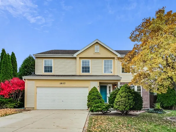 1837 Churchill Ln, Glendale Heights, IL 60139