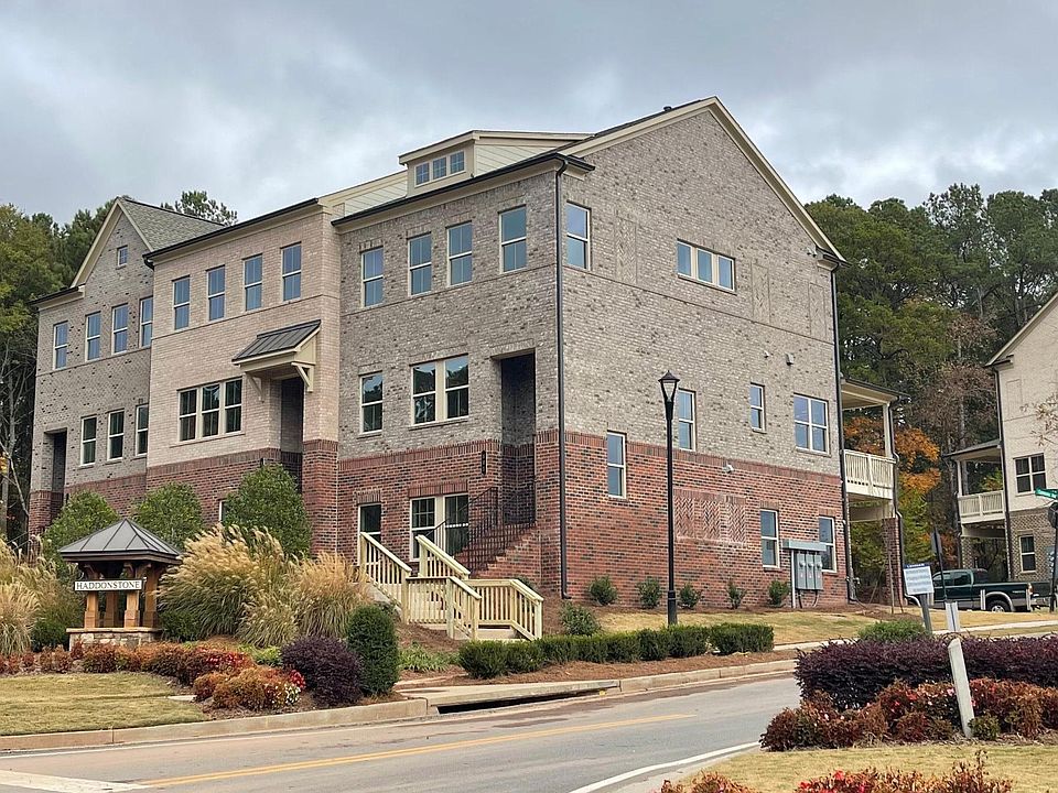 801 Atkins Ln - Corner Unit !