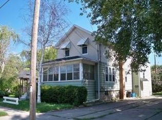 802 Bay Shore Dr, Oshkosh, WI 54901