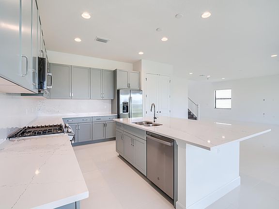 4th image of 20381 Fair Oak Ln
