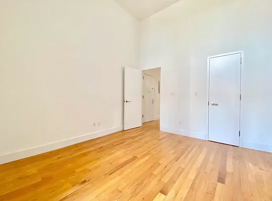 Rented by Compass | media 12