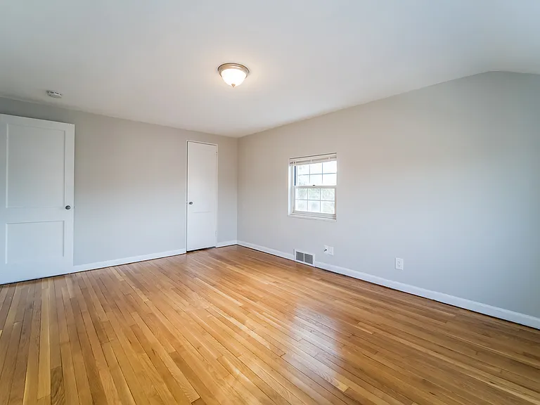 602 Lamarido St — Photo 7