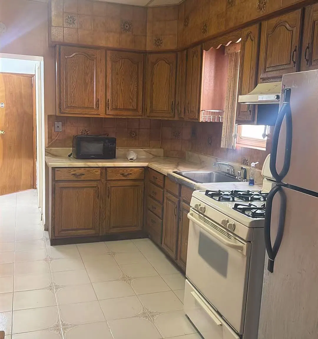 2 bed, $2,300 — Photo 2