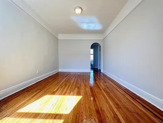 Rented by Zjama Realty Corp | media 4