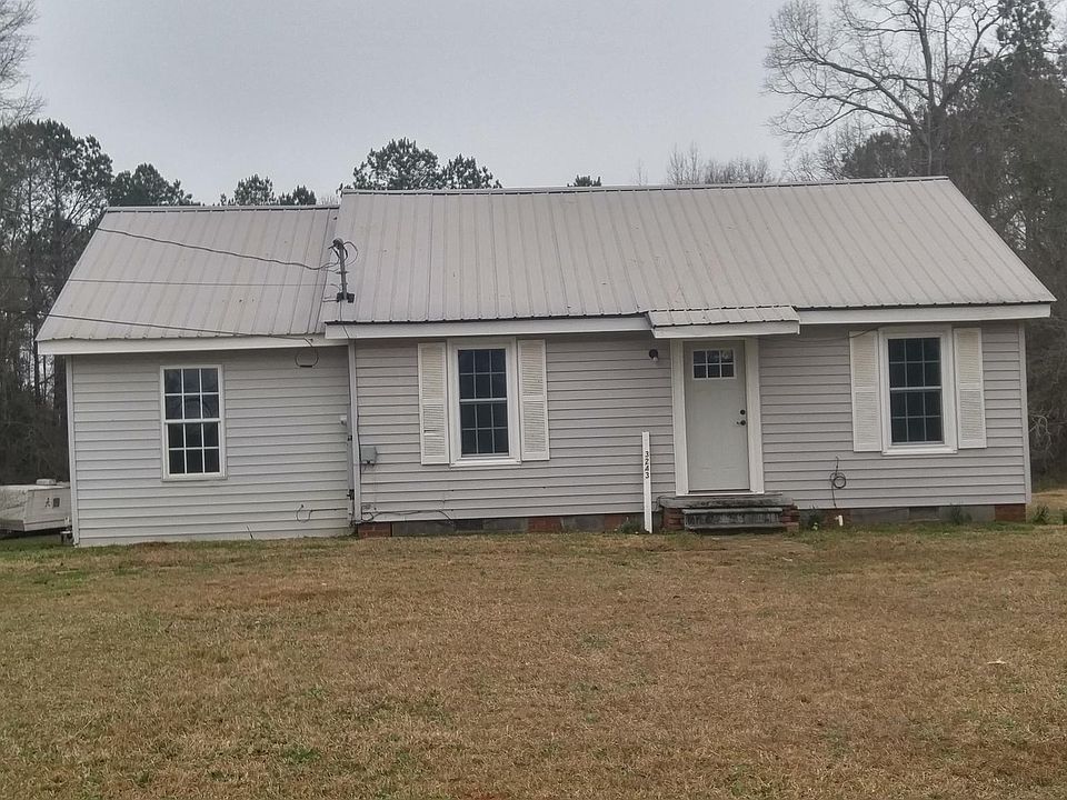 Front of house on about 1 1/2 acres