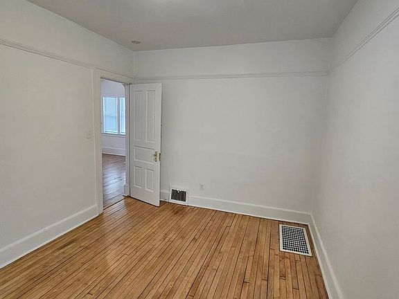 4th image of 2854 N Richards St #2854