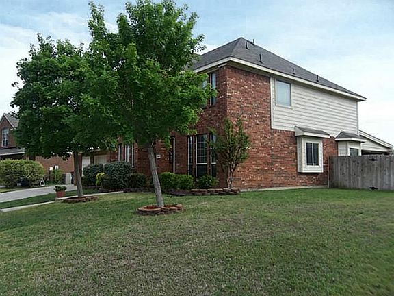 2nd image of 3405 Abelia Dr