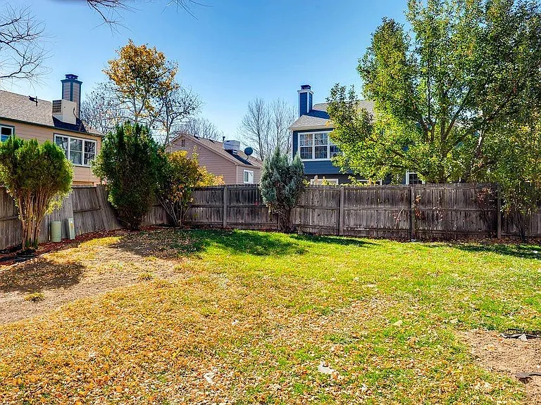 12667 Green Cir — Photo 9