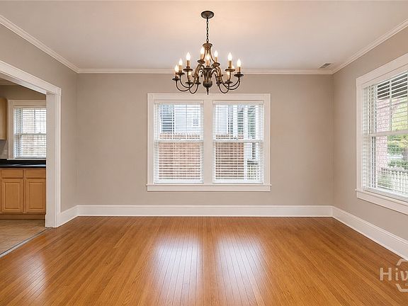 3rd image of 117 N 4th Avenue