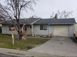 325 Circle Dr, Winnemucca, NV 89445