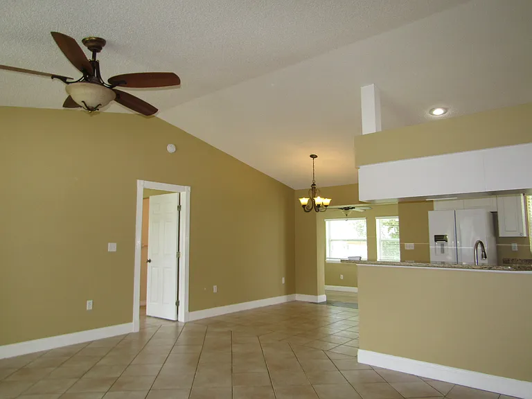 2624 Valencia Rd — Photo 8