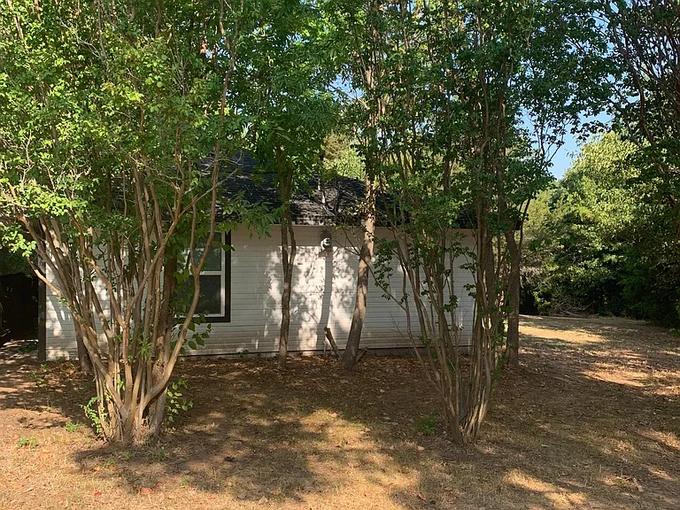 234 Ivy Dr — Photo 5