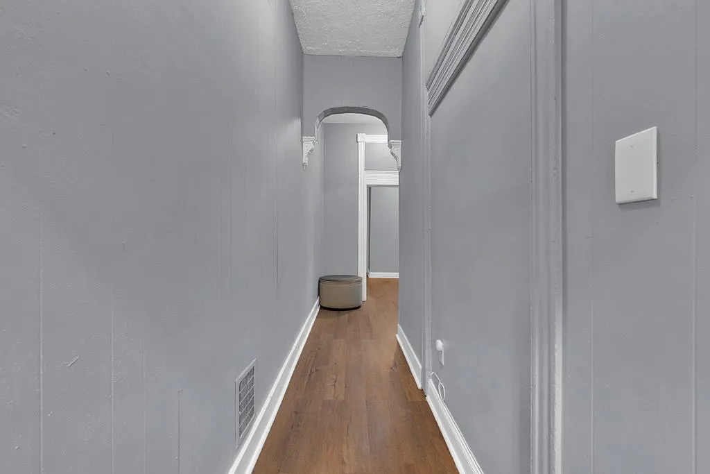 7 bed, 1400 sqft, $3,000 — Photo 3