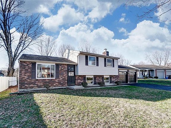 2nd image of 5812 Golden Oak Ct