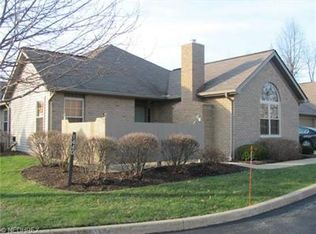 1440 Tewksbury Cir, Cuyahoga Falls, OH 44221