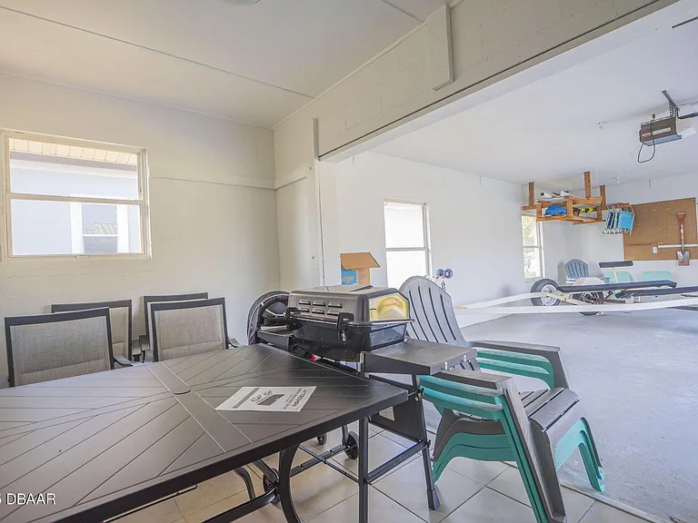 450 Lambert Ave — Photo 45