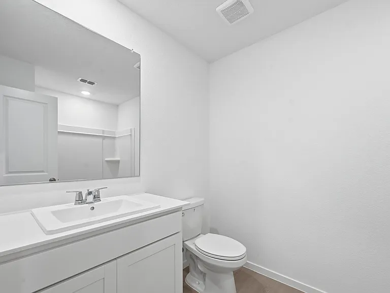 6509 Glade St — Photo 16