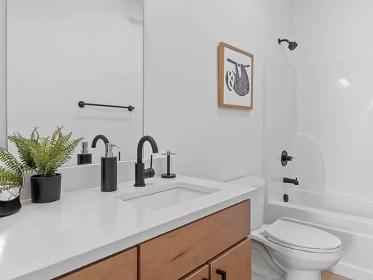 623 E Main St #205 — Photo 8